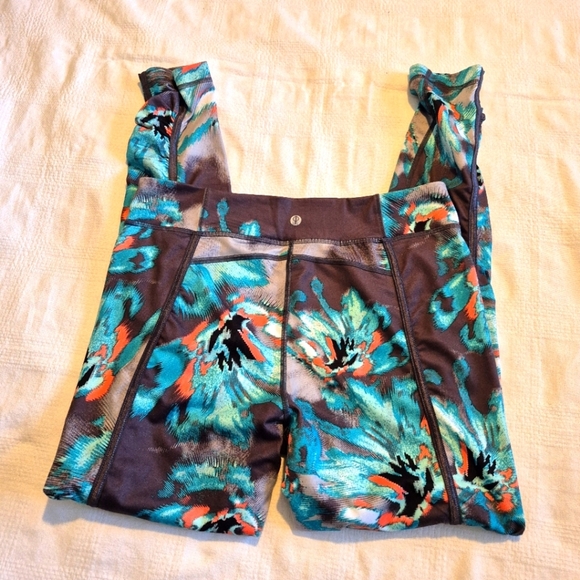 Jennifer Lopez women's Medium multi color ankle leggings GUC - Picture 5 of 9